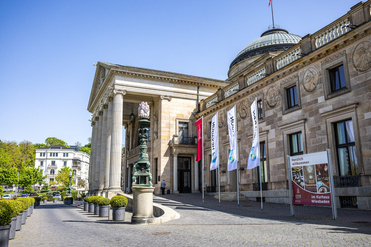 Kurhaus Wiesbaden Aufnahme von außen