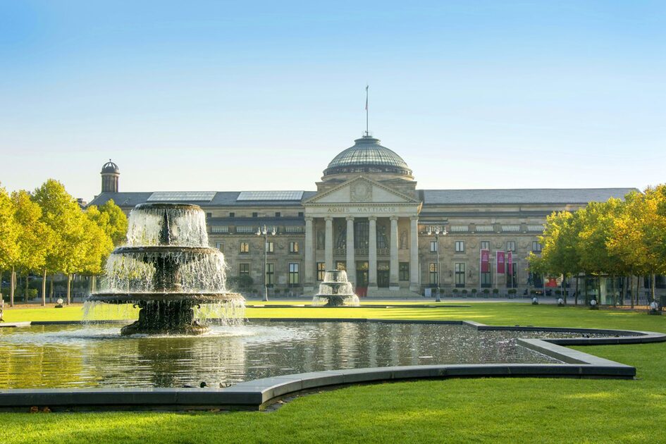 Екстериорна снимка на Kurhaus Wiesbaden