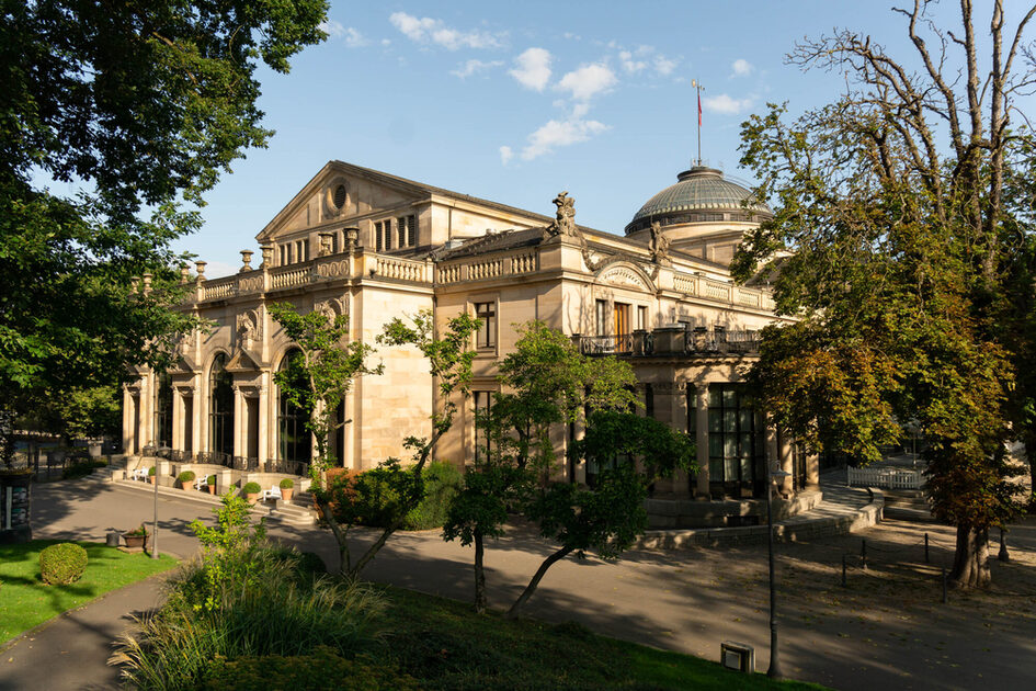 Екстериорна снимка на Kurhaus Wiesbaden