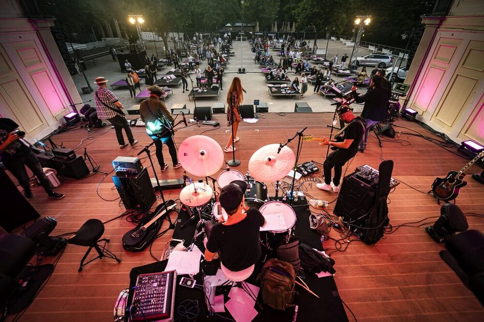 Concert area with concert shell in the spa gardens - stage perspective Corona-compliant concert on concert area with audience