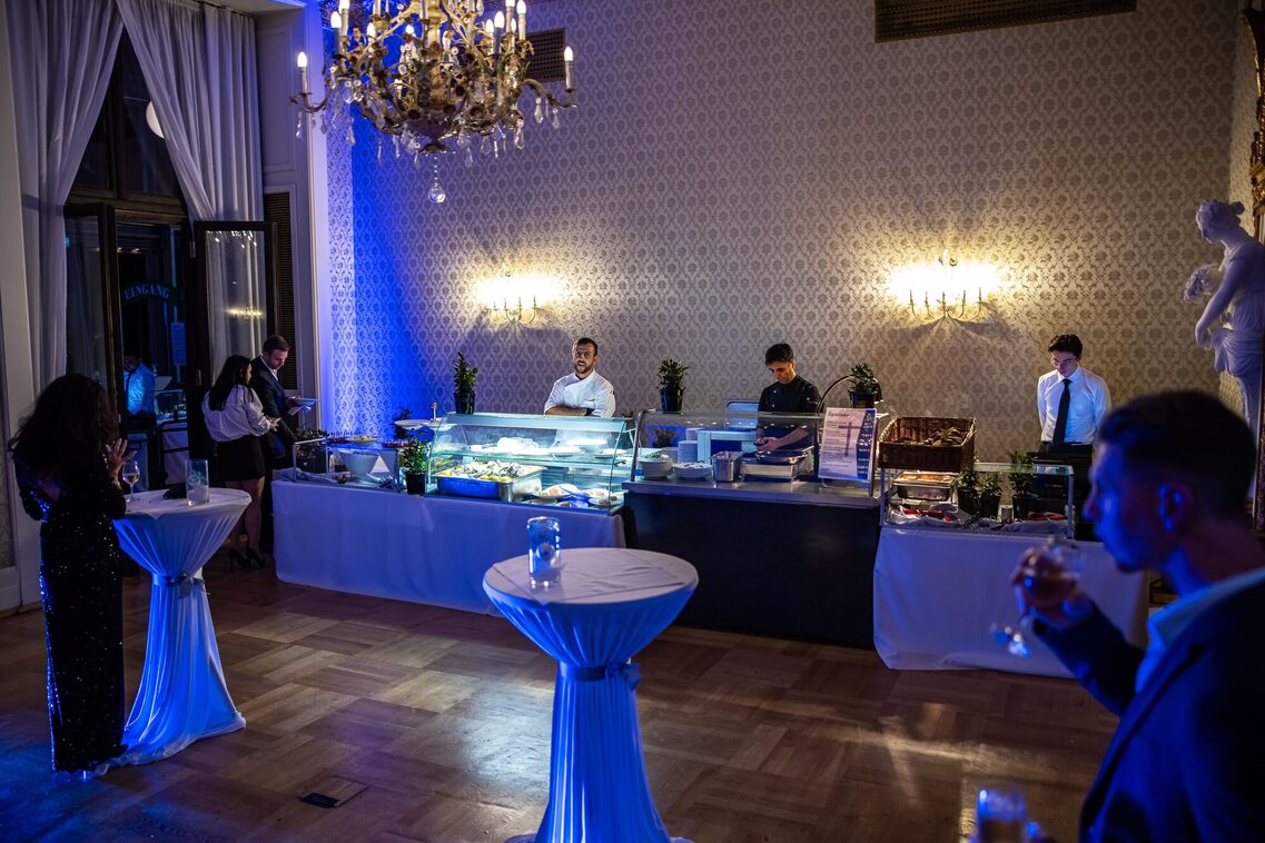 Employees in the catering sector