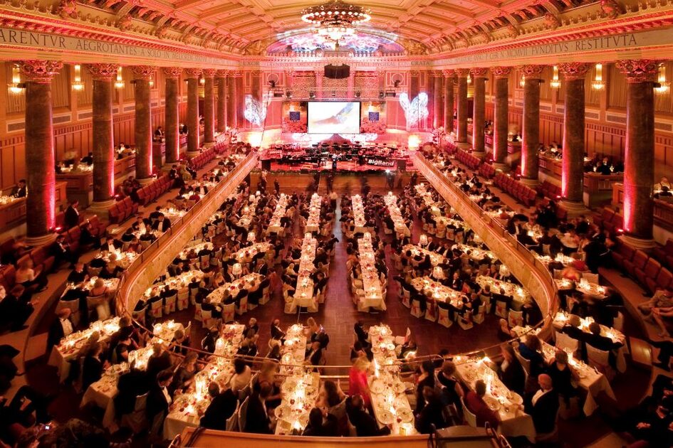 Friedrich-von-Thiersch-Saal Kurhaus - галавечеря със сервиране на маса в залите и галерията