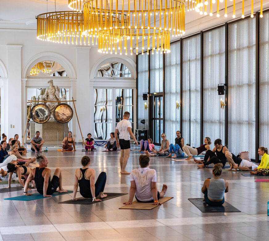 Yoga im Kurhaus