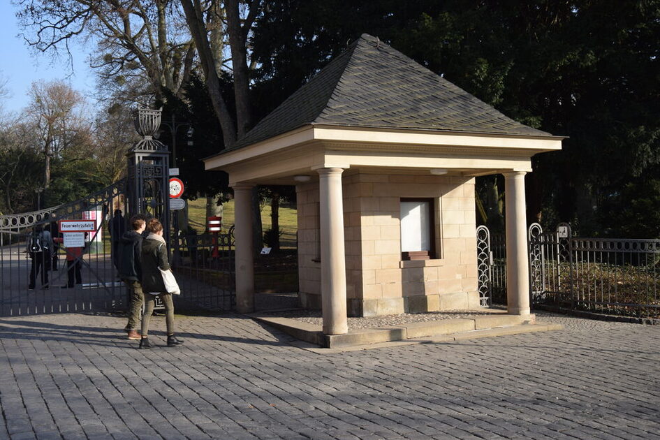Kassenhäuschen am Kurparkeingang