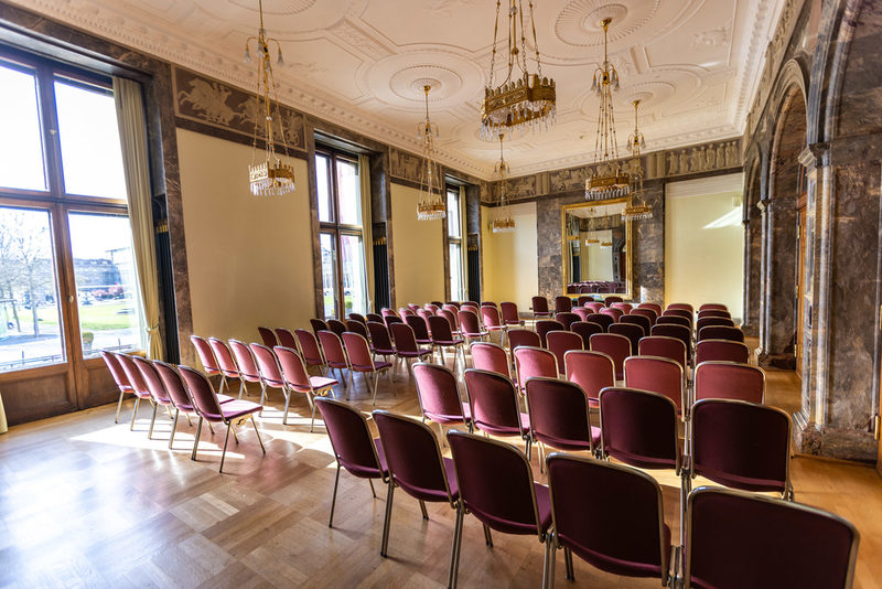 Salon Reihenbestuhlung im Kurhaus Wiesbaden